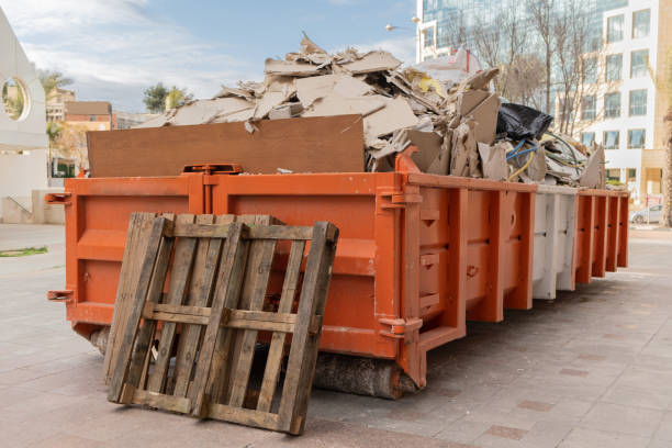 Best Yard Waste Removal  in Toledo, IA